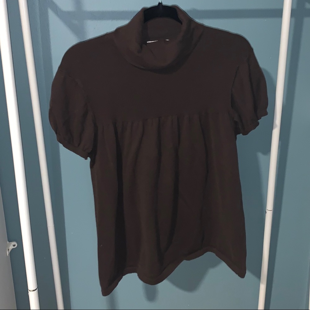 Short sleeved turtle neck